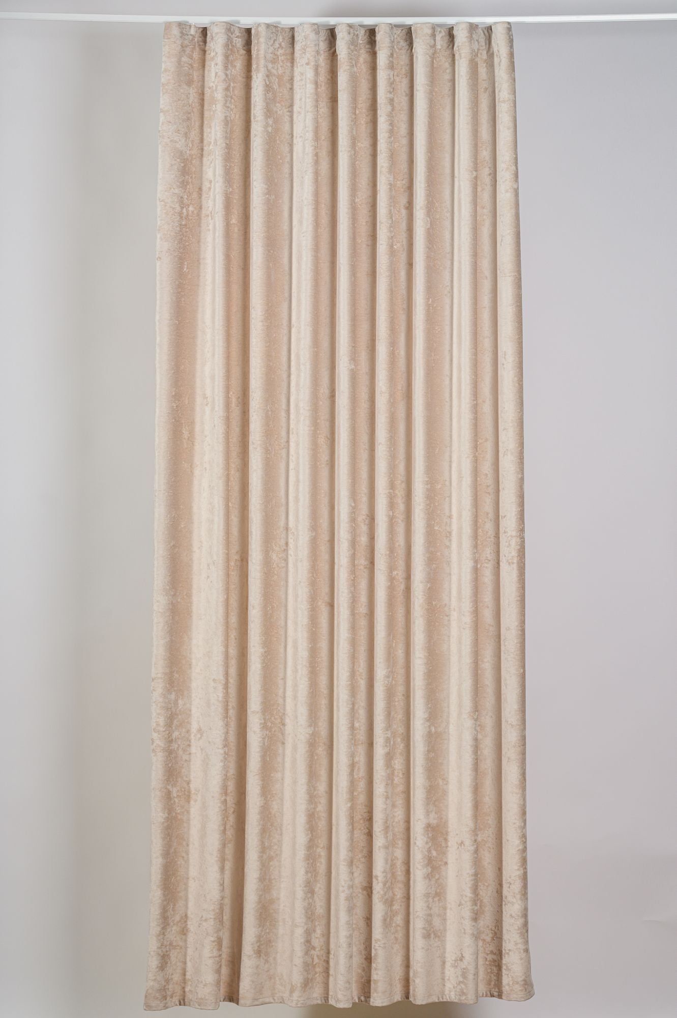 Decor Kyralis, Crem, Metraj