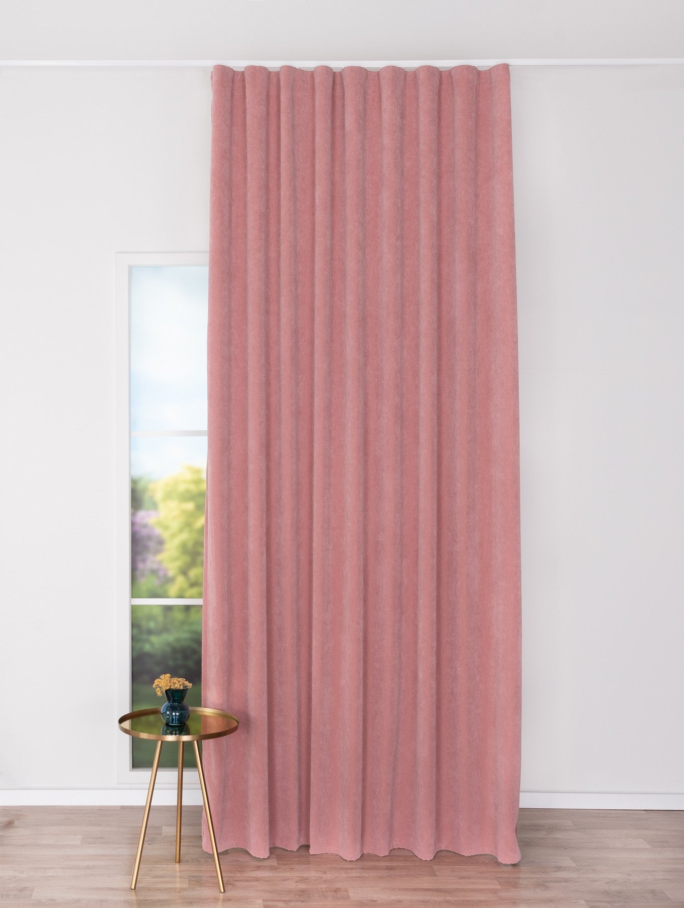 Draperie Preta Roz, Metraj