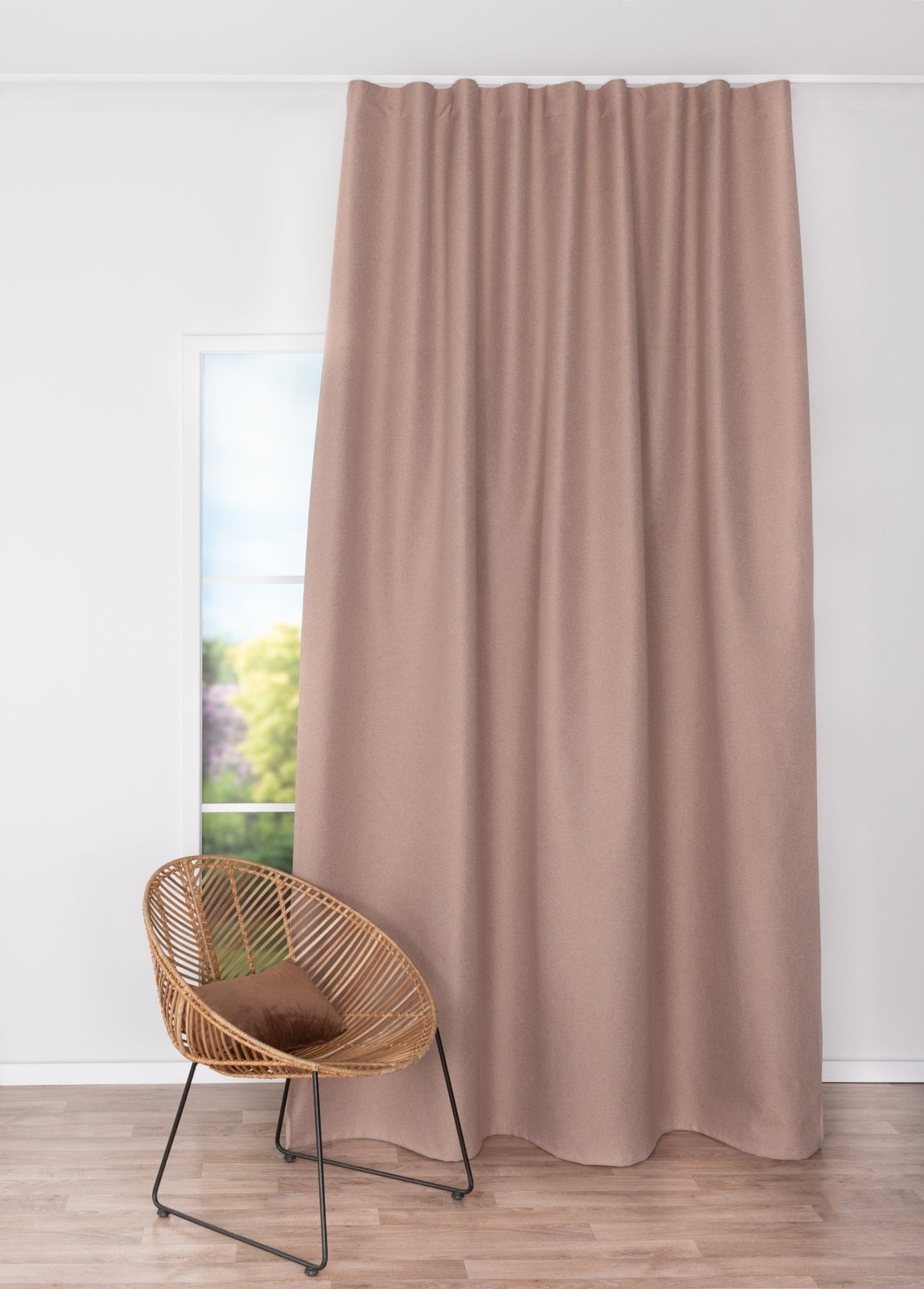 Draperie Sevilla Cafea, Metraj
