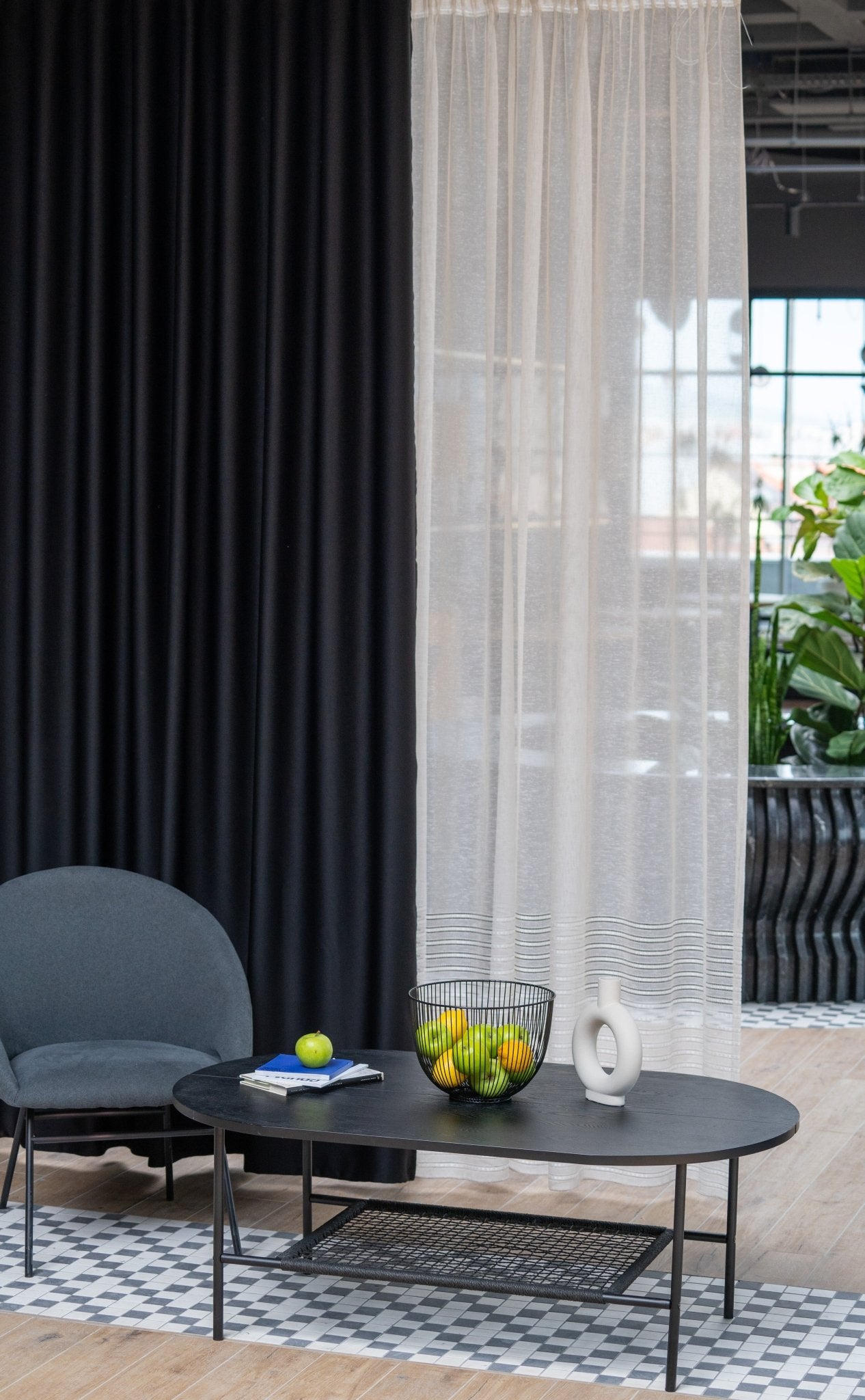 Draperie Sidy Negru, Metraj