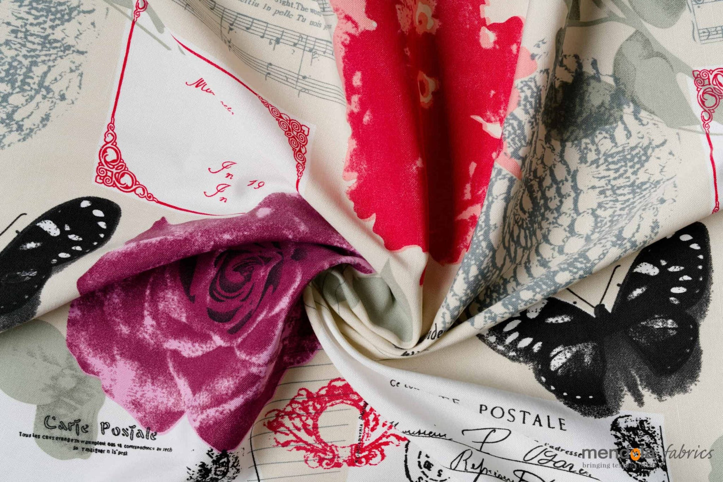 Draperie Victoria Rosu