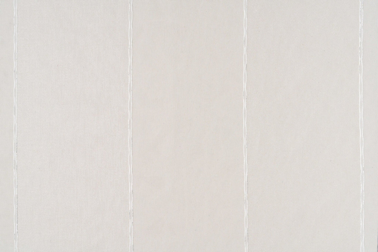 Perdea Ava Crem, Metraj