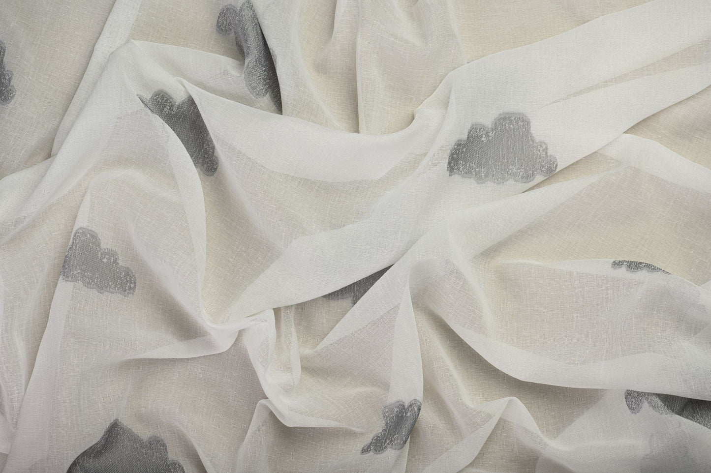 Perdea Fresco Gri, Metraj