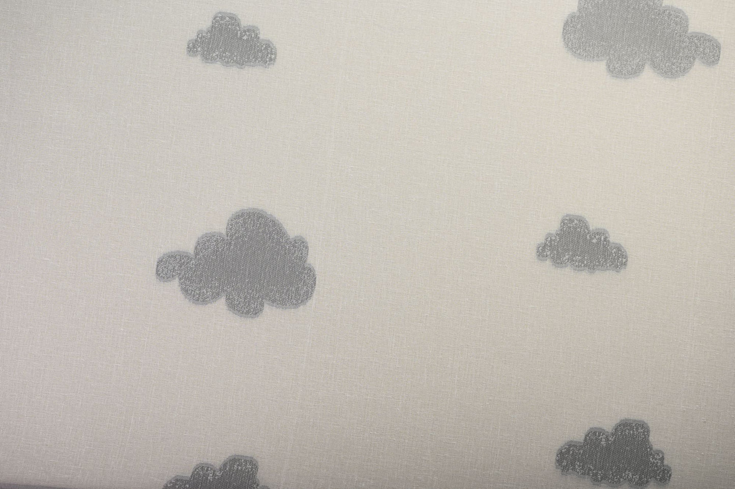 Perdea Fresco Gri, Metraj