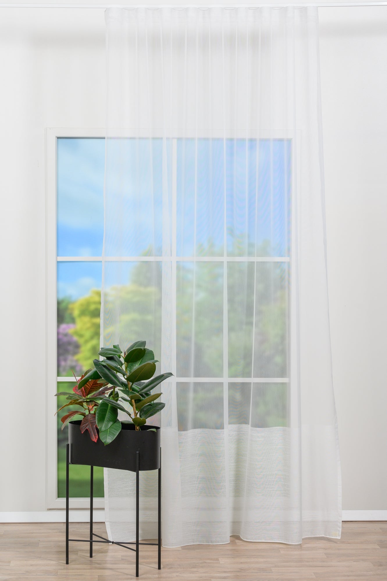 Perdea Tavion, Crem, Metraj