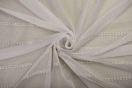 Perdea Luis Alb-Auriu, Metraj